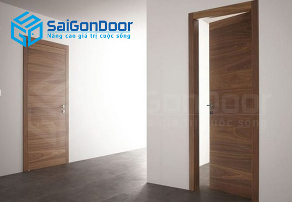 Cửa gỗ Veneer không bị phai màu hay trầy xước giúp cửa luôn bền đẹp